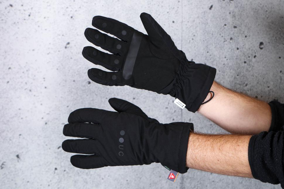 2025 Universal Colours Deep Winter Gloves.jpg