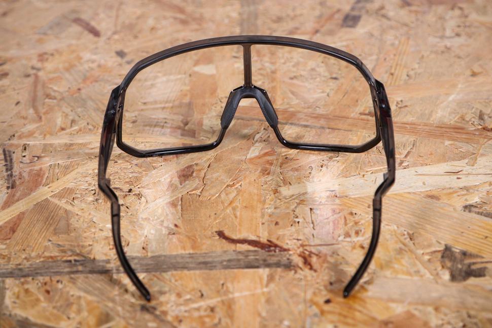 2025 Van Rysel Cycling NXT Photochromic Sunglasses RoadR 900 Perf - inside