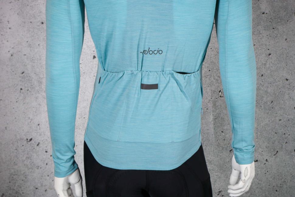 2025 Velocio Men Luxe Merino Long Sleeve jersey - pockets.jpg