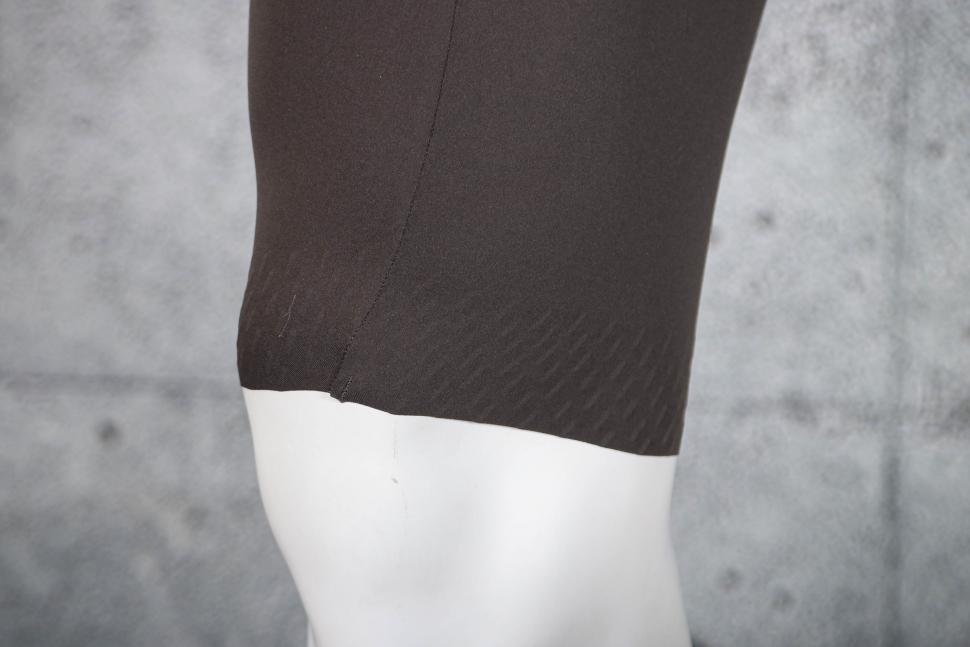 2025 Velocio Men's LUXE Bib Short - cuff.jpg