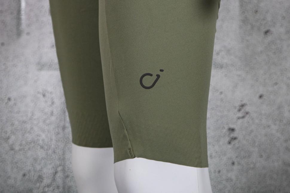 2025 Velocio Women's LUXE Bib Short - cuff.jpg