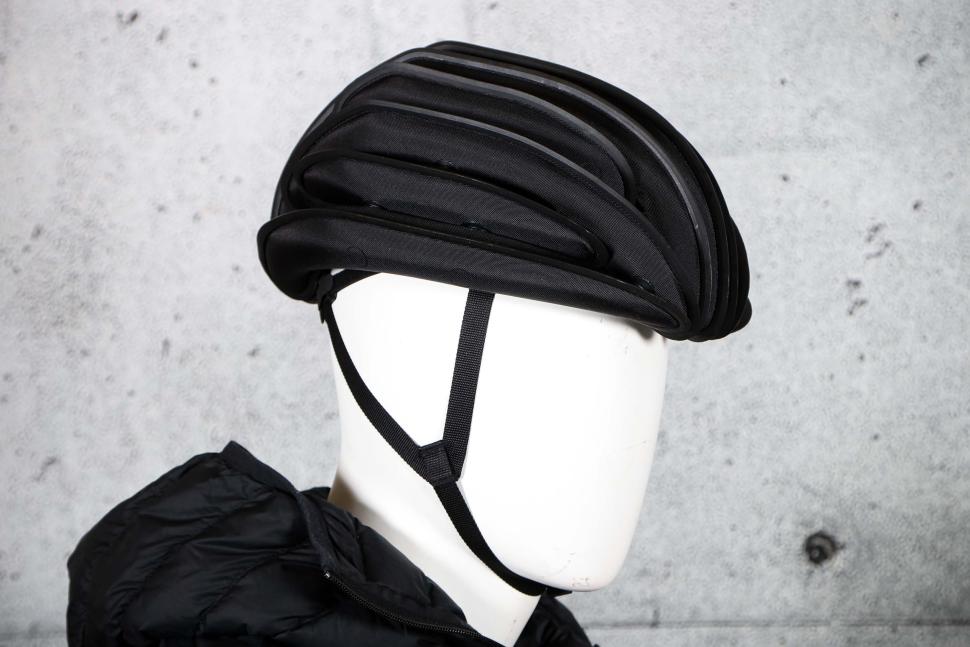 2025 Ventete aH-1 helmet and pump - worn 2.jpg