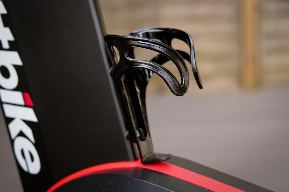 2025 Wattbike Atom - botte cage.jpg