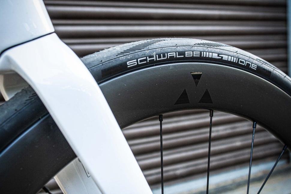 2025 Wilier Filante SL Ultegra Di2 - tyre.jpg