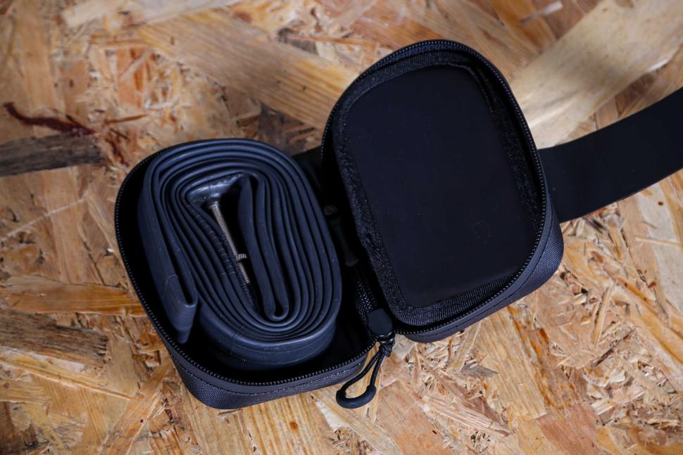 2025 Zefal Z Road Pack Saddle Bag - inside.jpg