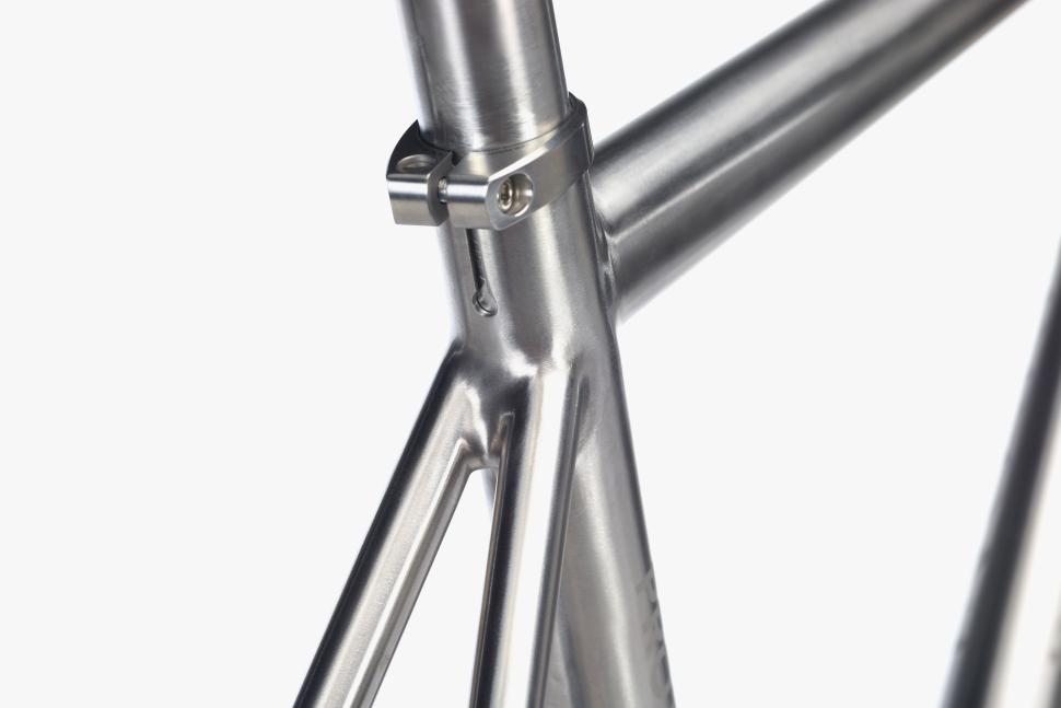 2026 Passoni OT-01 Omni Titanium studio seat tube seat post