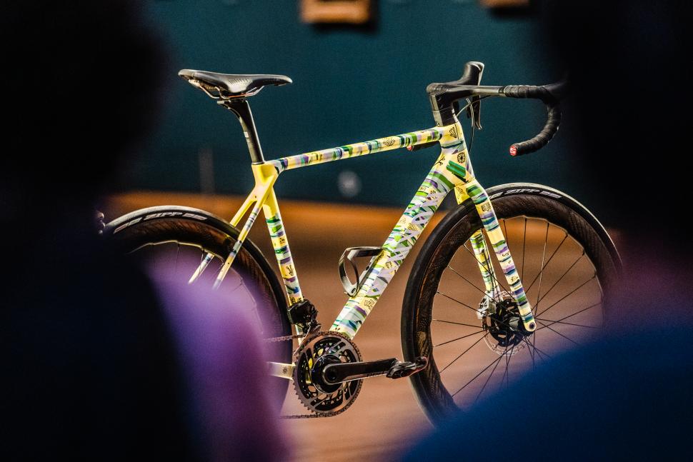 2022 Rapha x Van Gogh museum Canyon Ultimate - Vincent Engel