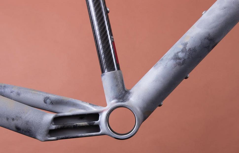 2022 Weis Mfg Brett's custom Hammer Gravel SL bottom bracket area