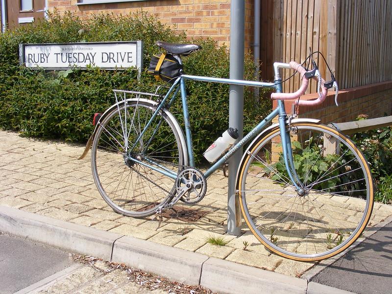 Ruby Tuesday Drive - by Sludge G, licenced under CC BY-SA 2.0 on flickr