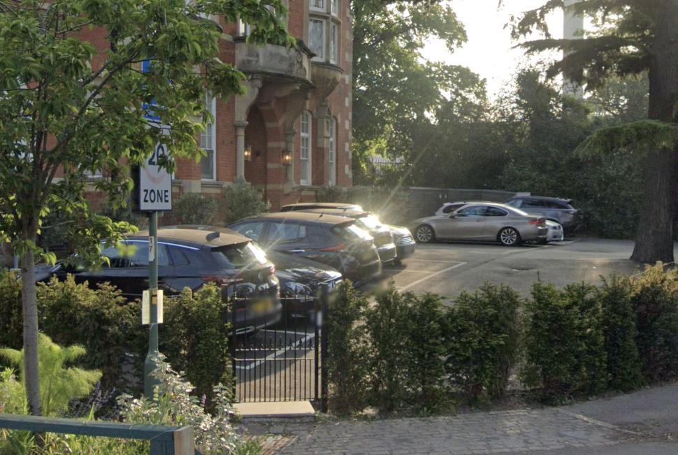 35 Coombe Road, Norbiton (Google Maps)