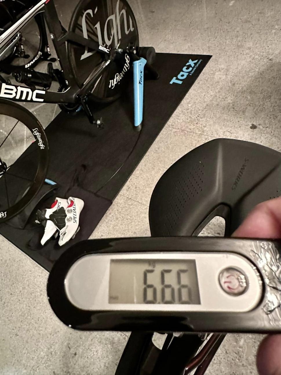Specialized SL8 weight (Facebook: Jimmy Chi)