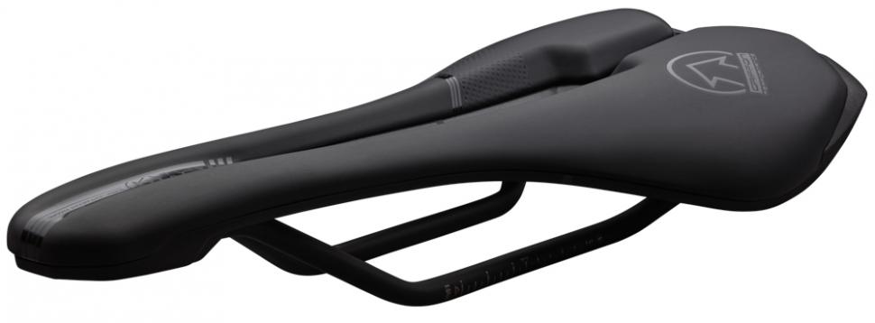 2021 Pro Saddle Griffon