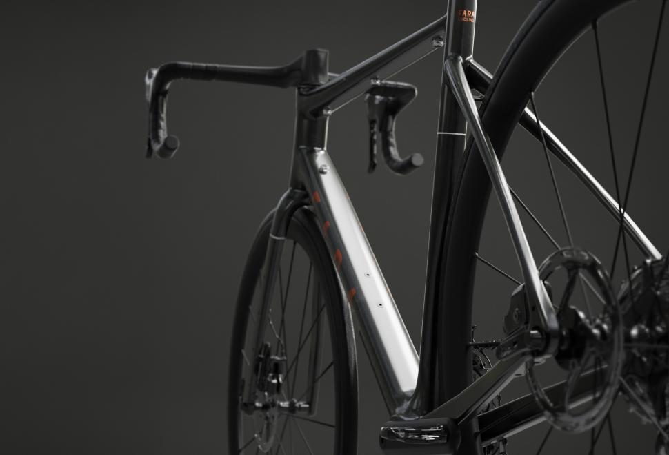 2021 Fara Cycling F/AR 2