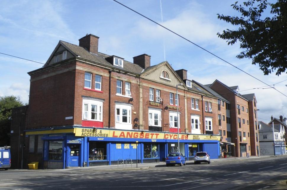 Langsett Cycles (Terry Robinson/CC BY-SA 2.0 DEED/Geograph)
