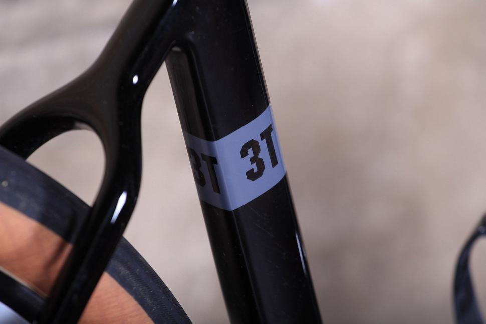 3T Exploro LTD - seat tube detail.jpg