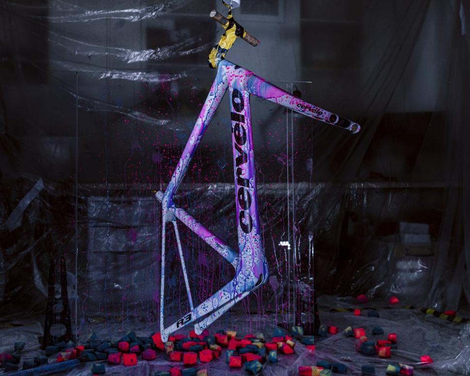 Chris Hall Cerv&eacute;lo R3 raffle 2