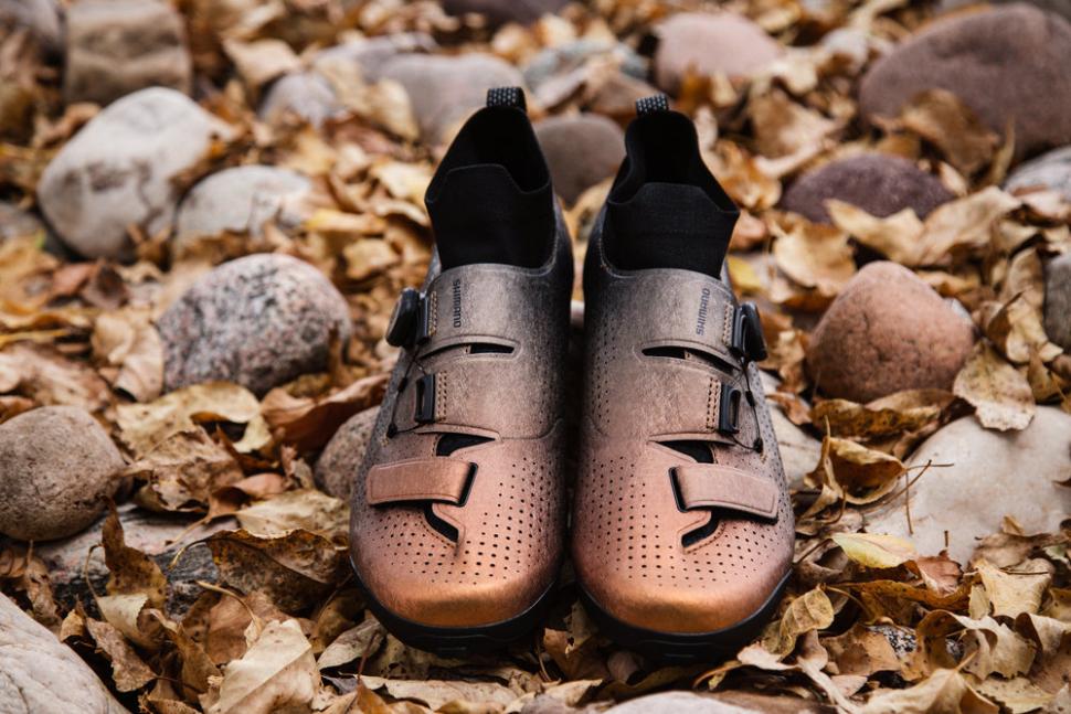 2023 Shimano RX8 gravel shoes front RX8R Rally