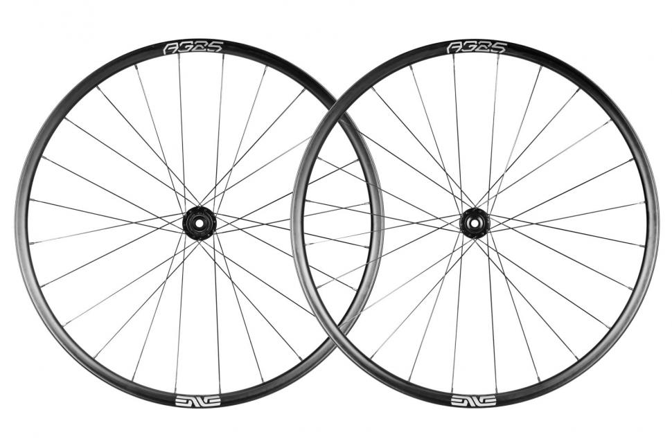 2021 Enve AG25_Side