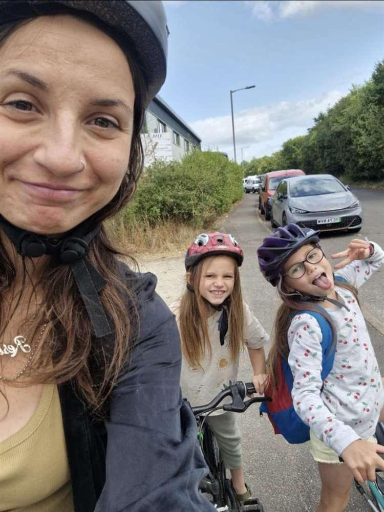 Alexia Hall with her daughters