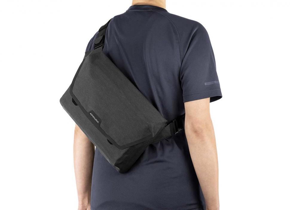 Apidura City Messenger bag - 3