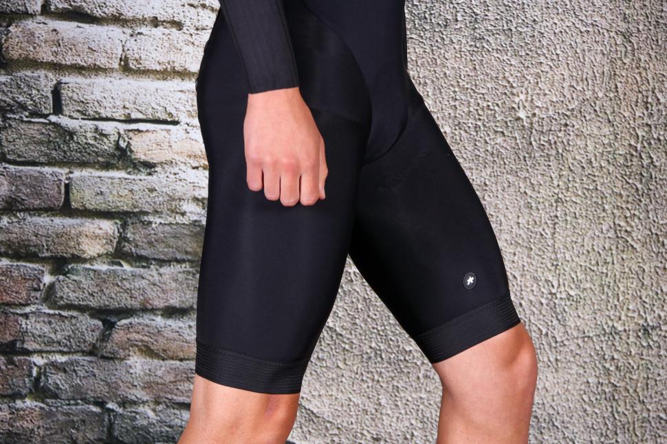 Assos Equipe RS Spring Fall Bib Shorts S9 - side.jpg