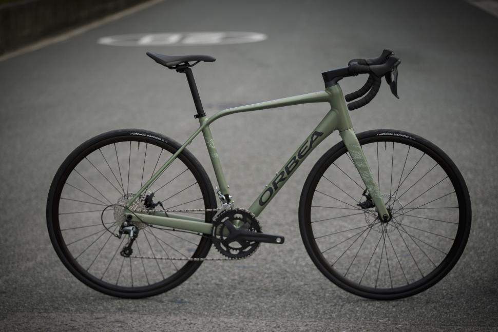 2023 Orbea Avant full bike beauty
