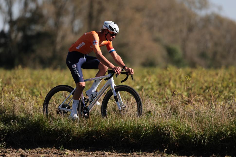 Mathieu van der Poel wins 2024 world gravel championships (Alex Whitehead/SWpix.com)