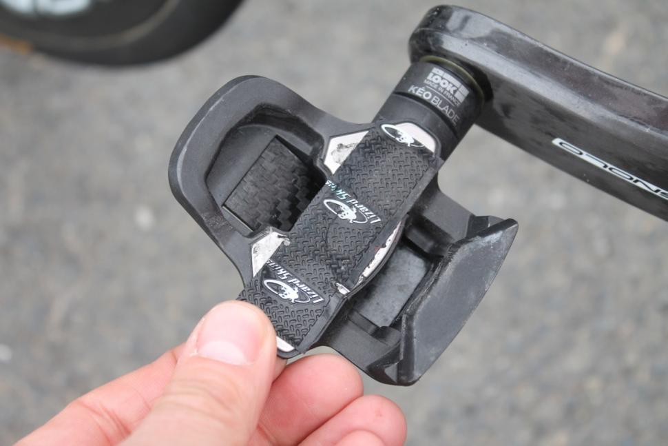 Bar tape on pedal - 1.jpg