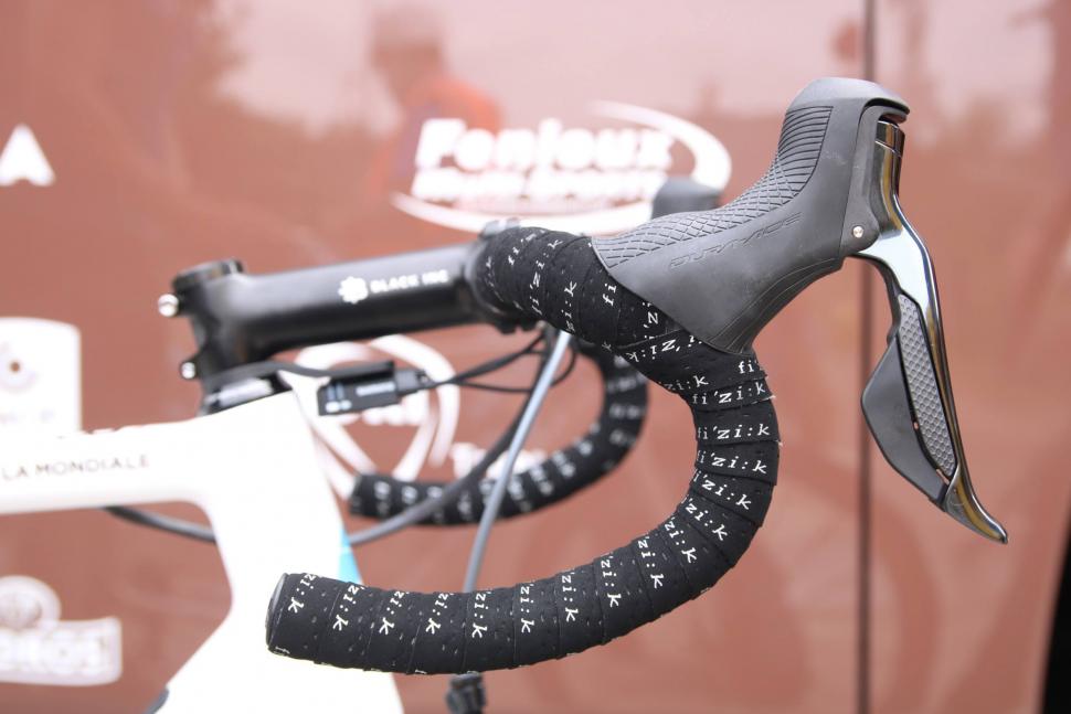 bardet shifter - 1.jpg