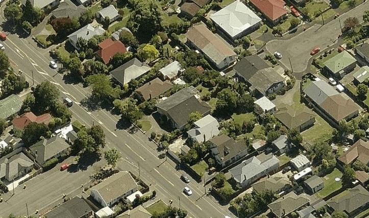 Barrington Street (bottom left) and Roker Street (top right) in Christchurch, NZ (source Bing Maps).PNG