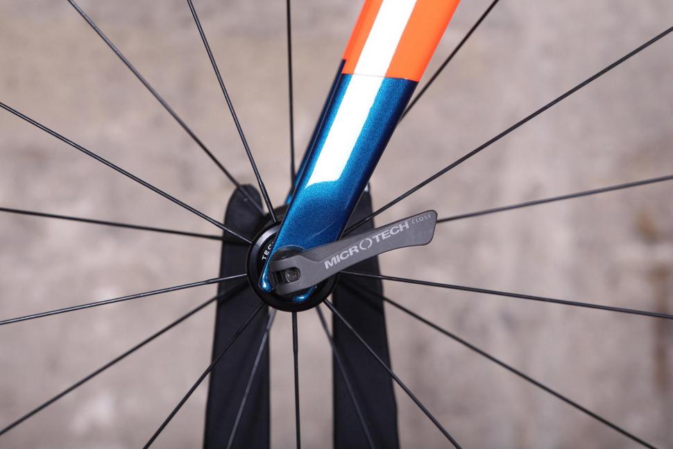 Basso Diamante SV - front QR.jpg
