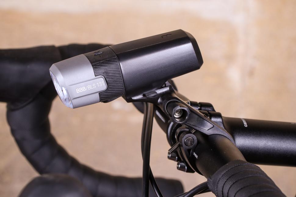BBB Strike 500 Front light - side.jpg