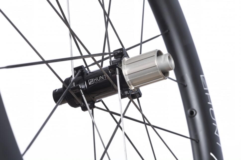 2022 Hunt 60 Limitless Carbon Spoke Disc wheels rear hub