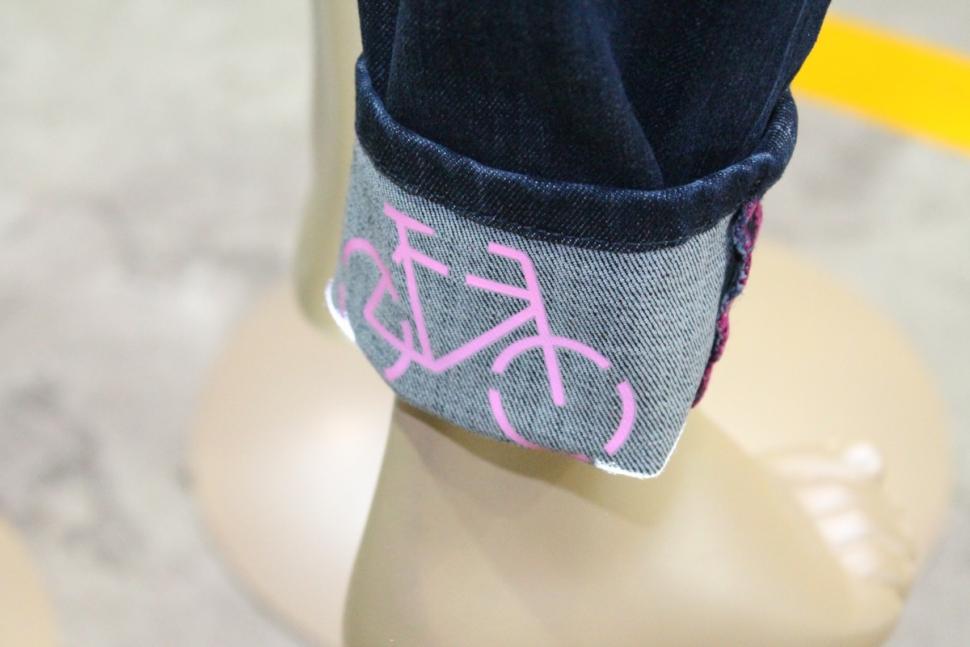 Berliner Fahrradschau 2016 clothing - 6.jpg