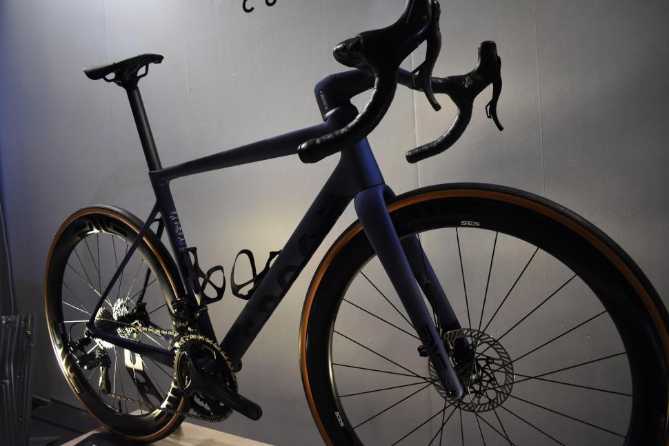 Bespoked 2021 - NEW Spoon CF besoke frame size detail 2.jpg
