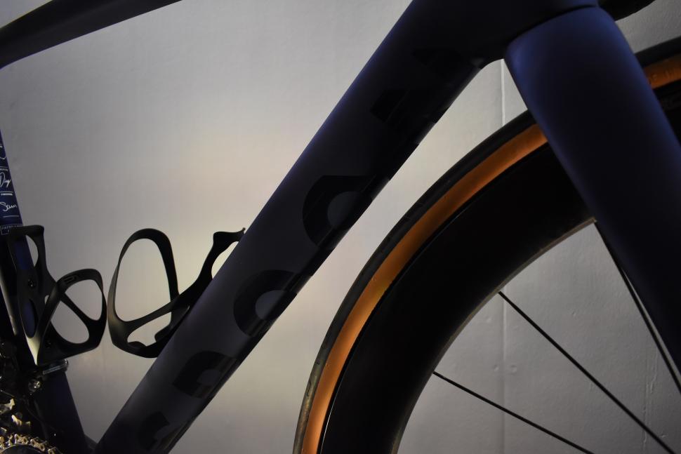 Bespoked 2021 - NEW Spoon CF besoke frame size detail 3.jpg