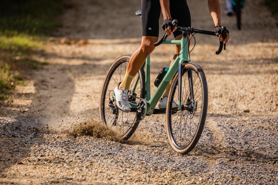 2021 Bianchi Impulso Pro 4