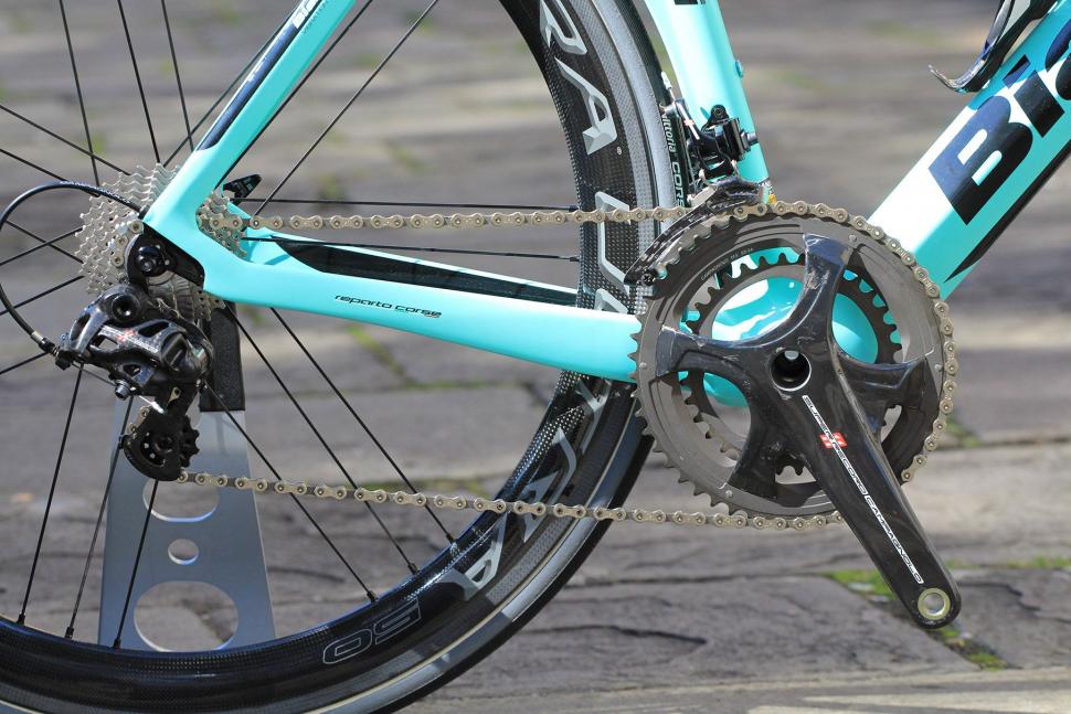 Bianchi Oltre XR4 - drivetrain.jpg