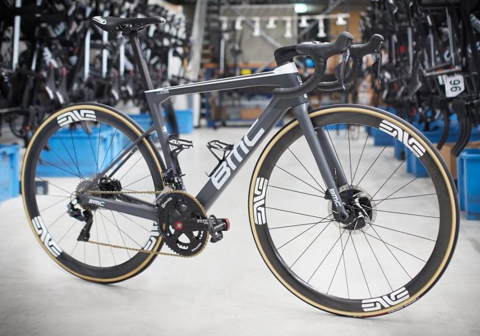 bmc ntt pro cycling team bikes5