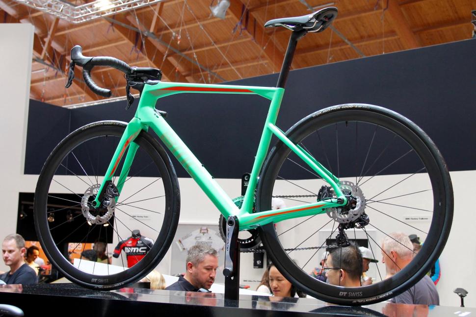 BMC Roadmachine - 1.jpg
