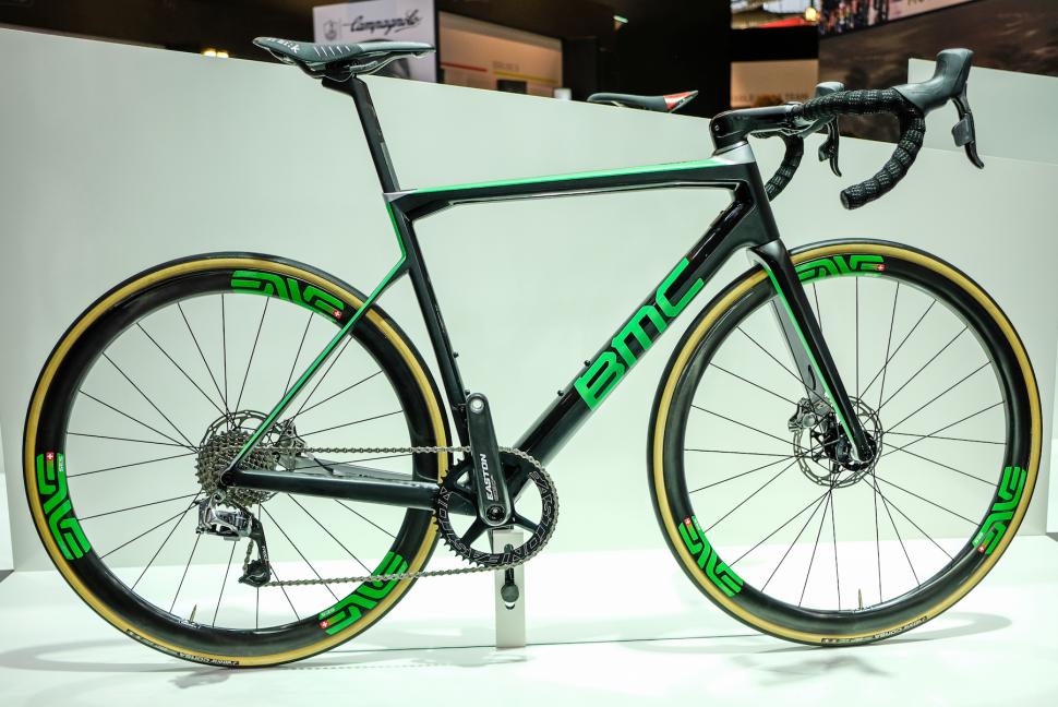 bmc roadmachine slr01.jpg