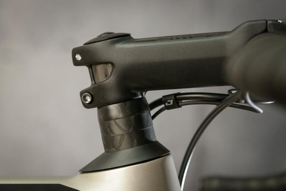 BMC TeamMachine SLR Two - stem.jpg