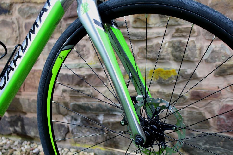 Boardman Road Pro Carbon - fork.jpg