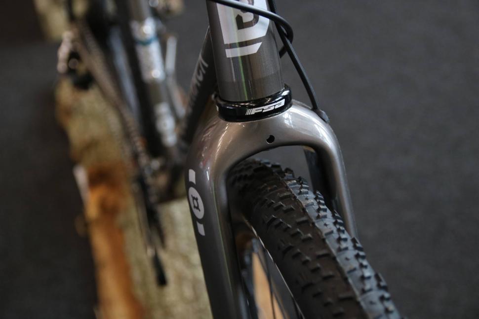 Bombtrack Hook EXT - 3.jpg