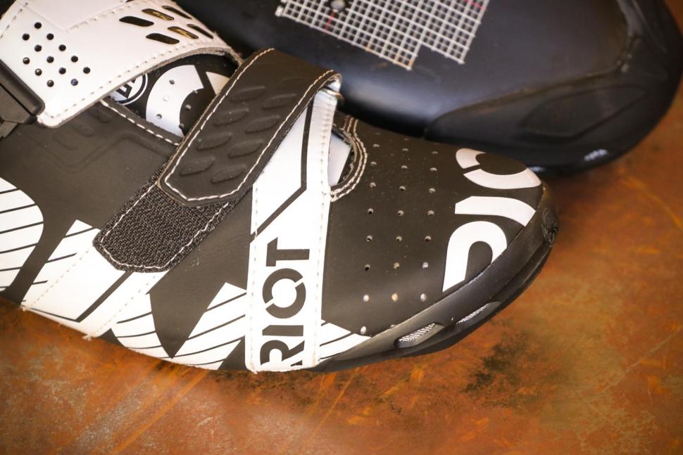 Bont Riot Buckle - toe.jpg