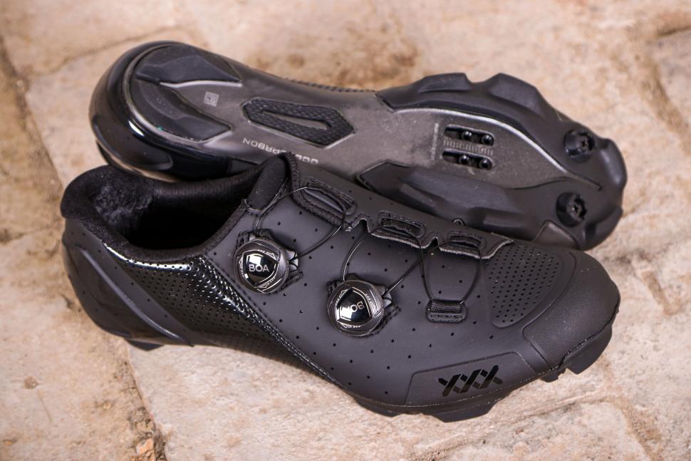 Bontrager XXX Mountain Bike Shoes.jpg