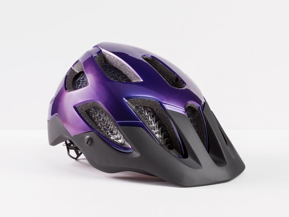 BontragerBlazeWaveCelLTDHelmetCE_26790_A_Primary.jpg