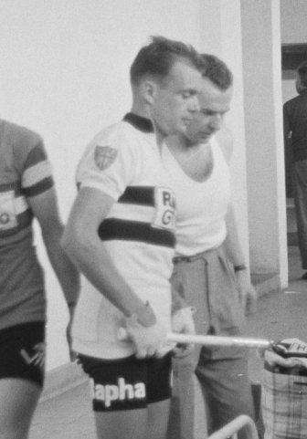 Brian Robinson at the 1960 Tour de France (Wikimedia Commons)
