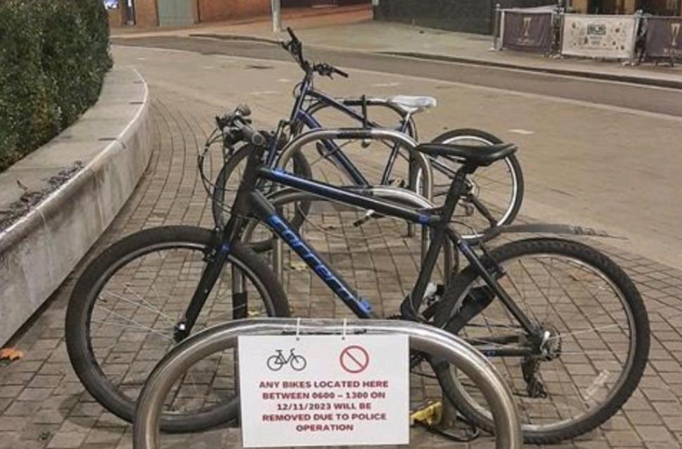 Bristol Remembrance Sunday bike removal warning (via Bristol Police on Twitter)