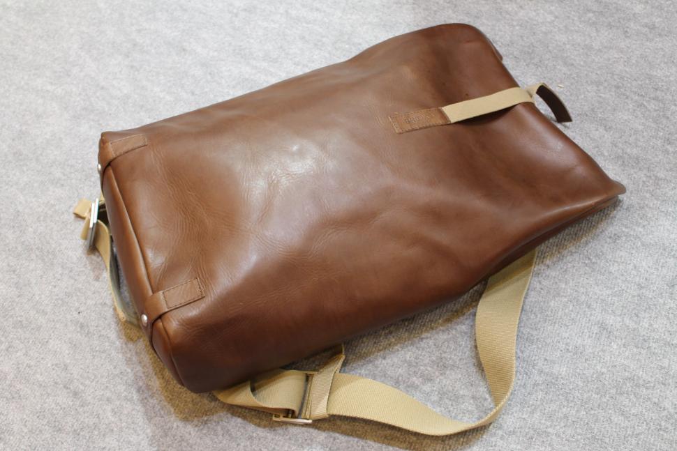 Brooks Pickwick Thick Leather - 1.jpg